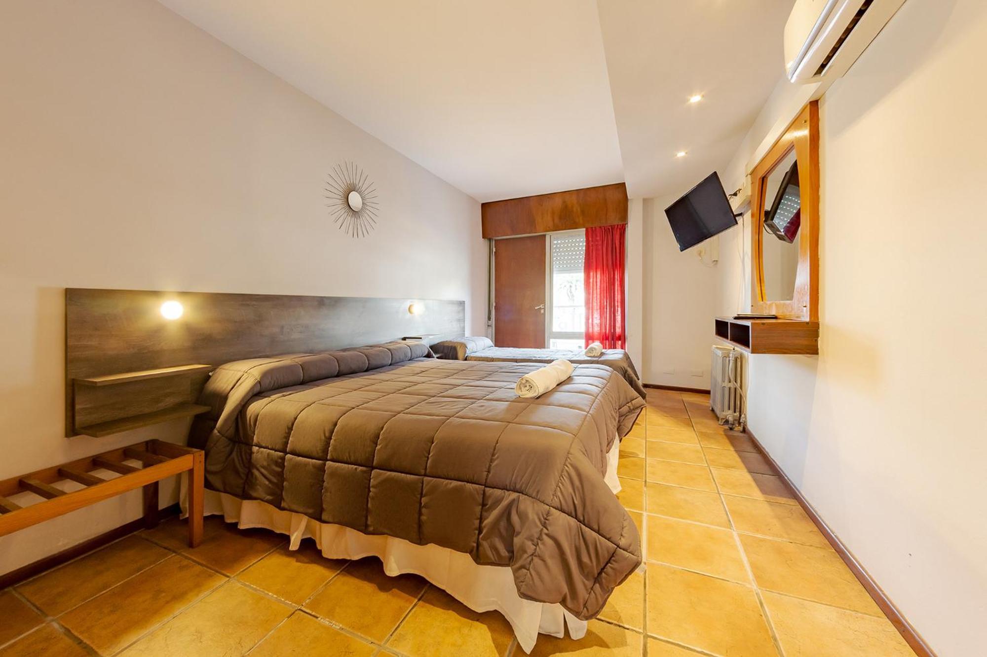 Habitación Triple con balcón